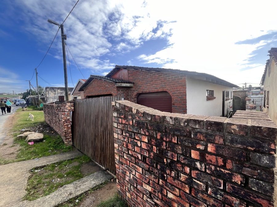 2 Bedroom Property for Sale in Scenery Park Eastern Cape